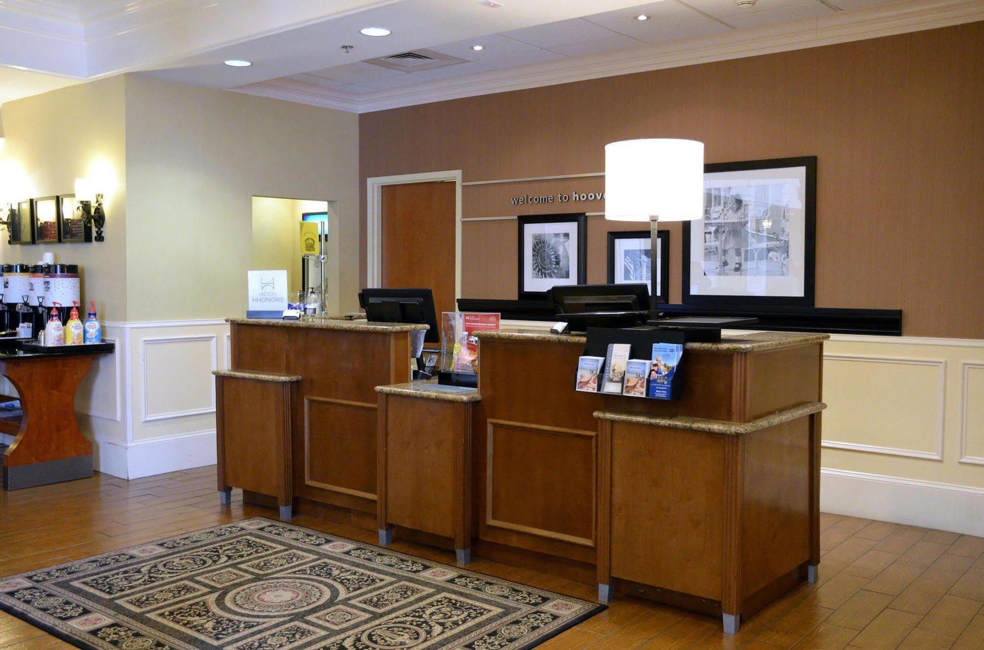 Hampton Inn & Suites Birmingham-Hoover-Galleria Exterior photo